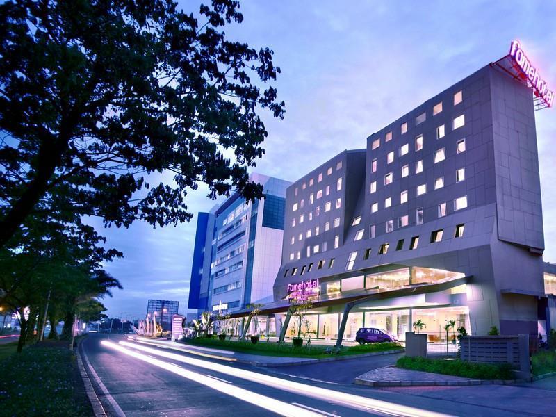 Fame Hotel Gading Serpong Tangerang Ngoại thất bức ảnh